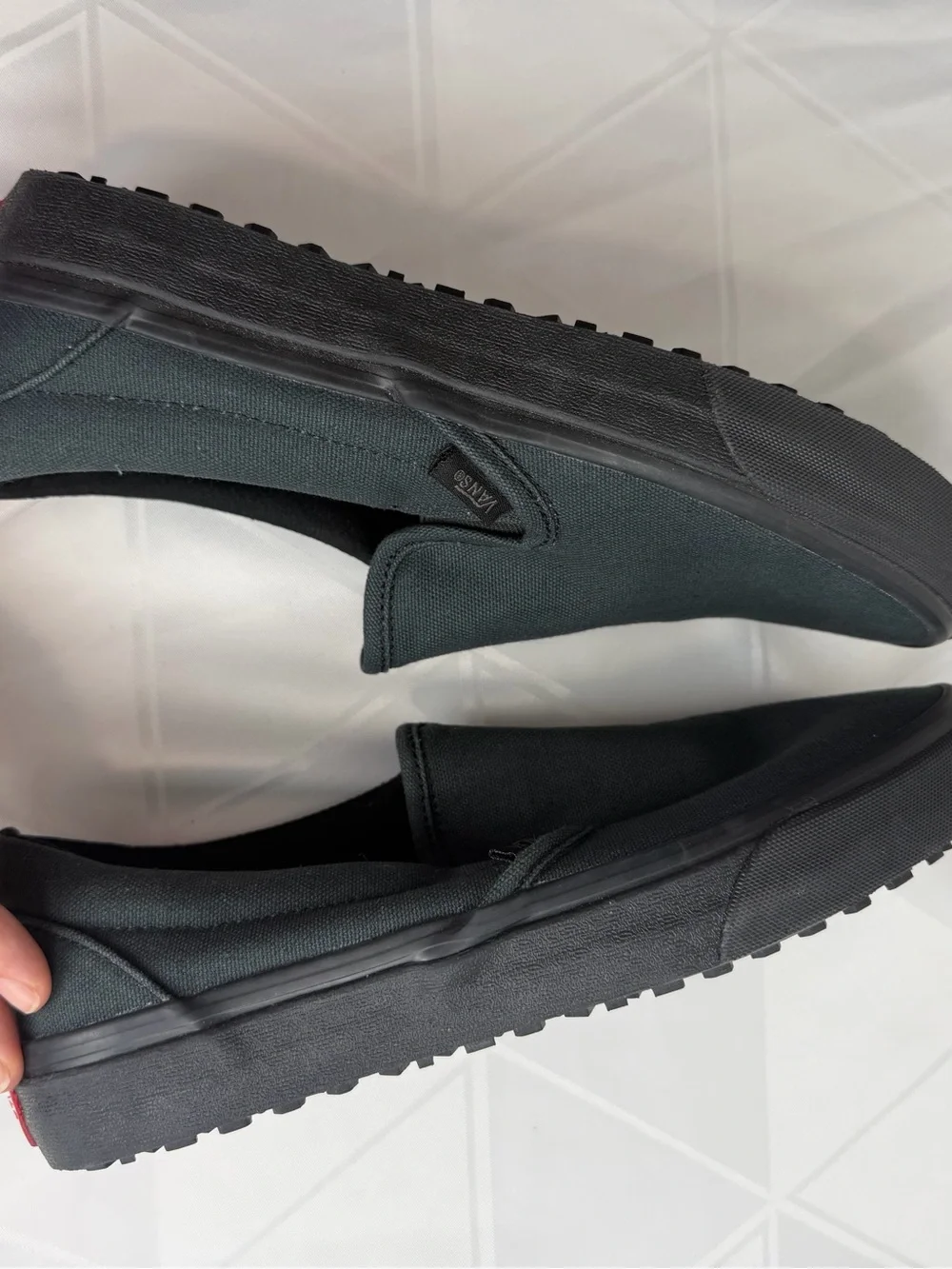 Vans Unisex Classic Slip-On Canvas Shoe Dark Green US Size 8.5 men/10 women NWOT